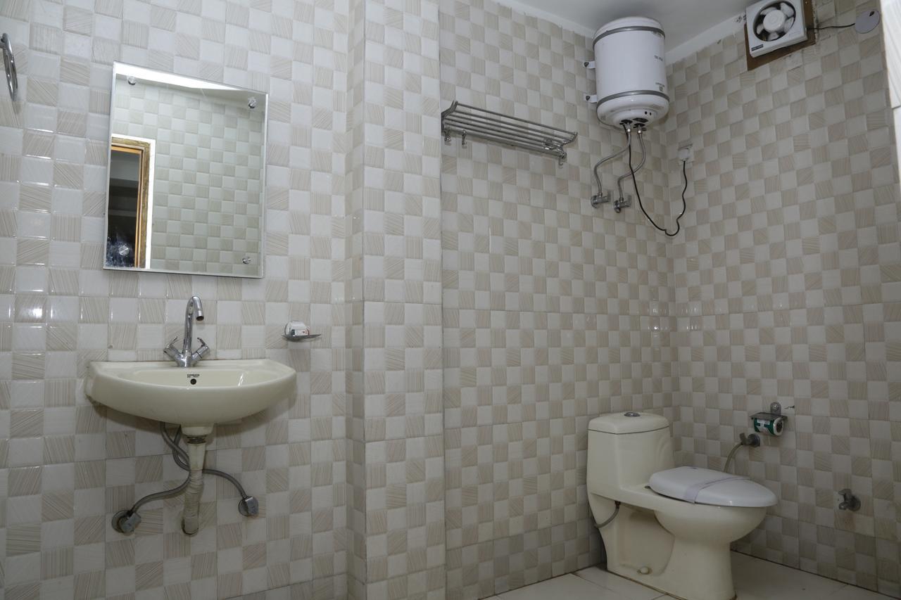 Vishal Hotel By Comfort Rooms New Delhi Exteriör bild