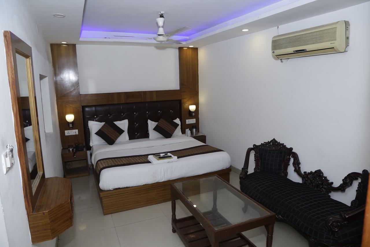 Vishal Hotel By Comfort Rooms New Delhi Exteriör bild