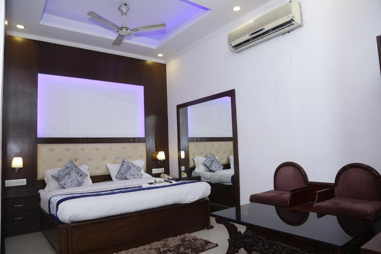 Vishal Hotel By Comfort Rooms New Delhi Exteriör bild