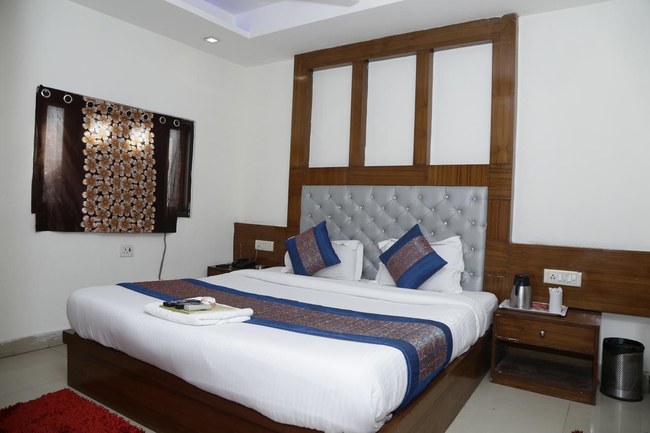 Vishal Hotel By Comfort Rooms New Delhi Exteriör bild